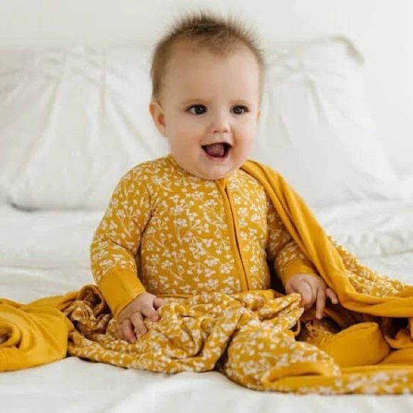 🌼 Golden Poppies Bamboo Zippy Little Sleepies 3T Retired Yellow Floral Print NEW - Picture 5 of 6